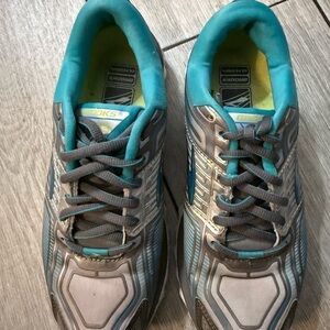 Brooks Women's Teal and Gray Athletic Shoes